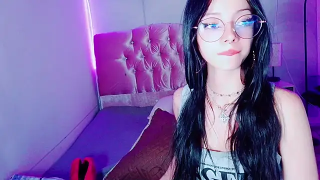 madison oli online show from February 20, 6:35 pm