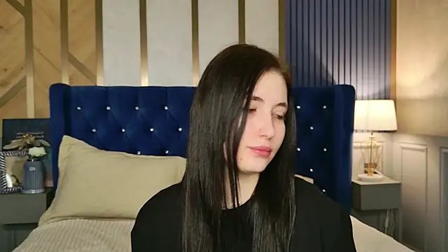 Snapshot of EmmaLawrens chatting on February 17, 8:37 pm EmmaLawrens online show from February 17, 8:37 pm