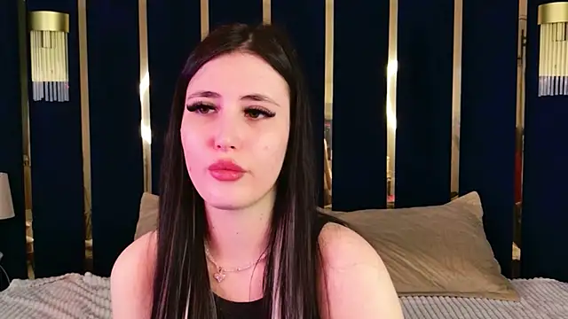 Snapshot of EmmaLawrens chatting on March 27, 11:10 am EmmaLawrens online show from March 27, 11:10 am