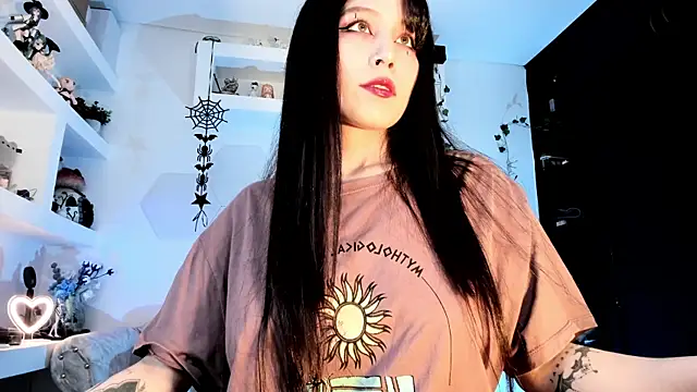Effy Devalk online show from March 19, 3:29 pm