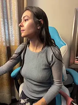 Aleska Miami online show from March 21, 9:07 pm