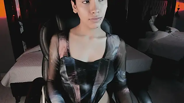 vaiolethsan   online show from January 18, 1:59 pm