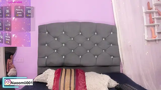 naomii 0 online show from December 17, 1:06 pm