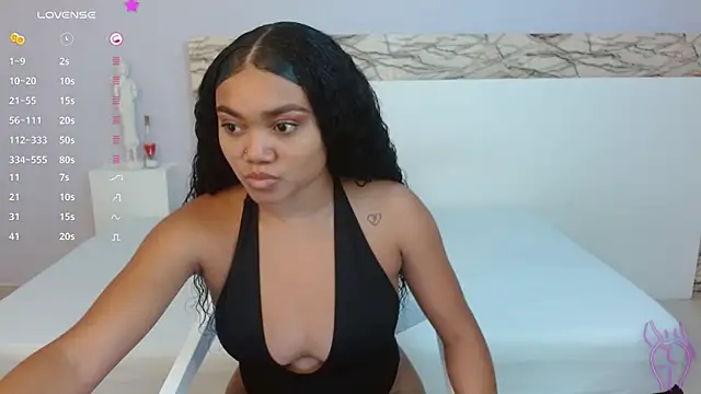 Snapshot of JasmineRose7 chatting on February 25, 4:03 am JasmineRose7 online show from February 25, 4:03 am