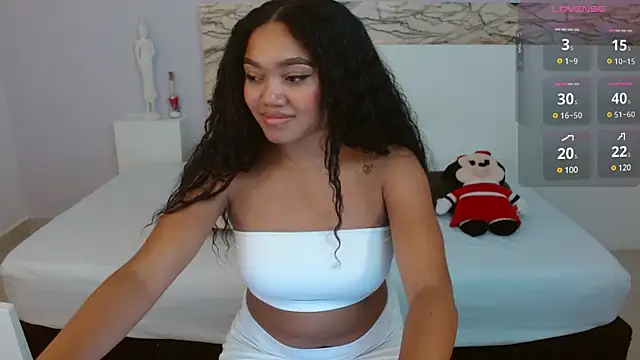 Snapshot of JasmineRose7 chatting on March 11, 4:10 am JasmineRose7 online show from March 11, 4:10 am