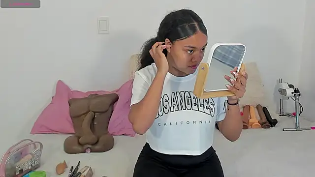 JasmineRose7 online show from April 23, 11:42 am