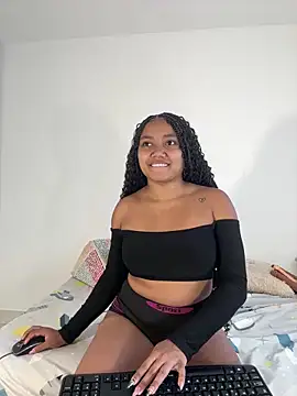 JasmineRose7 online show from May 15, 12:01 pm