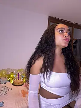 JasmineRose7 online show from June 14, 1:25 am