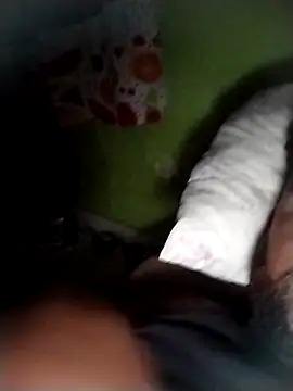 Snapshot of safado0027 chatting on October 24, 5:04 am safado0027 online show from October 24, 5:04 am