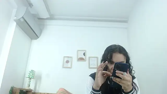 Kim Lennon online show from March 20, 12:32 pm