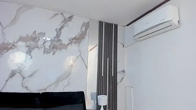 Snapshot of Kim_Lennon chatting on September 26, 12:53 pm Kim Lennon online show from September 26, 12:53 pm