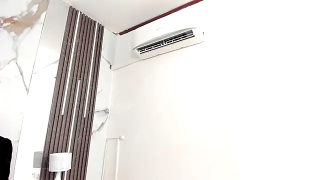 Snapshot of Kim_Lennon chatting on October 7, 1:19 pm Kim Lennon online show from October 7, 1:19 pm