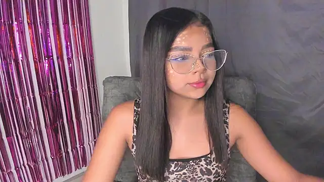 Snapshot of Lixy_x chatting on October 31, 1:28 am Lixy x online show from October 31, 1:28 am