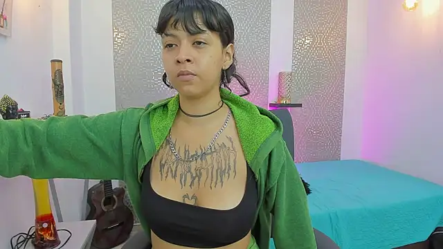 gabriela cortez online show from December 4, 12:58 pm