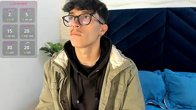 Snapshot of tim__fox chatting on November 6, 12:06 pm tim fox online show from November 6, 12:06 pm