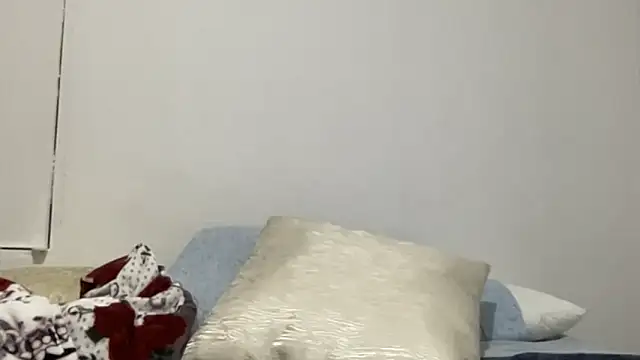 LunaBeya online show from October 15, 1:17 am