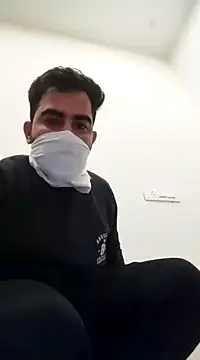 Snapshot of 13lusty chatting on January 15, 9:35 am 13lusty online show from January 15, 9:35 am