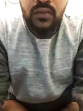 Snapshot of 13lusty chatting on January 19, 4:54 am 13lusty online show from January 19, 4:54 am