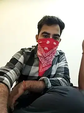 Snapshot of 13lusty chatting on January 21, 11:35 am 13lusty online show from January 21, 11:35 am