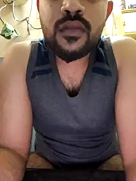 Snapshot of 13lusty chatting on January 25, 5:29 am 13lusty online show from January 25, 5:29 am