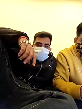 Snapshot of 13lusty chatting on February 1, 5:49 am 13lusty online show from February 1, 5:49 am