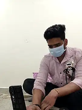 Snapshot of 13lusty chatting on February 5, 9:36 am 13lusty online show from February 5, 9:36 am