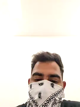 Snapshot of 13lusty chatting on February 10, 8:31 am 13lusty online show from February 10, 8:31 am