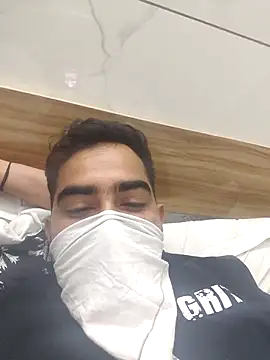 Snapshot of 13lusty chatting on February 28, 3:15 pm 13lusty online show from February 28, 3:15 pm