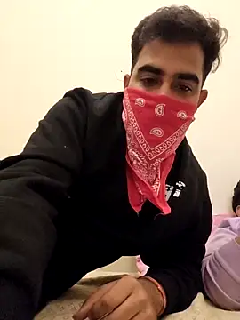 Snapshot of 13lusty chatting on March 6, 9:25 am 13lusty online show from March 6, 9:25 am