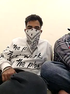 Snapshot of 13lusty chatting on March 17, 7:02 am 13lusty online show from March 17, 7:02 am