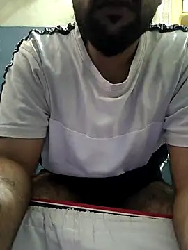 Snapshot of 13lusty chatting on March 23, 5:33 am 13lusty online show from March 23, 5:33 am