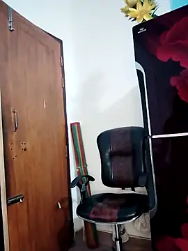 Snapshot of Anika-1 chatting on April 1, 4:13 am Anika-1 online show from April 1, 4:13 am