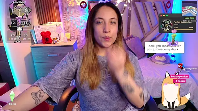 Snapshot of NyxAndria_1 chatting on June 8, 2:23 am NyxAndria 1 online show from June 8, 2:23 am