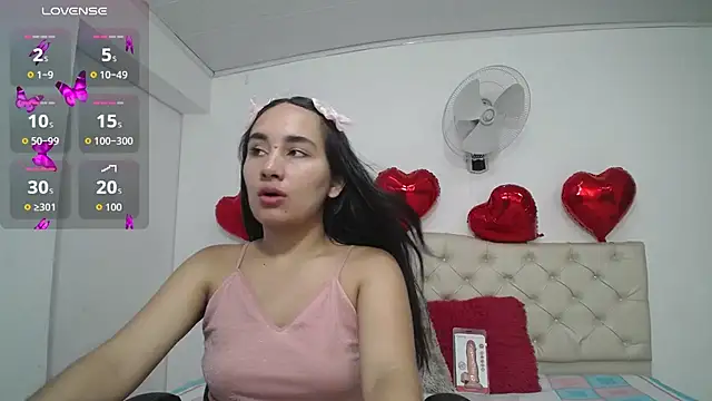 Snapshot of Maylin_horny19 chatting on October 9, 7:23 pm Maylin horny19 online show from October 9, 7:23 pm