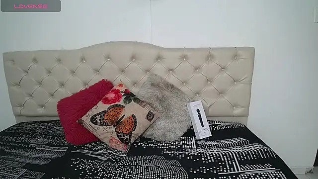 Maylin horny19 online show from January 10, 7:15 pm