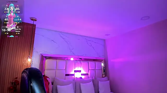 zoes milee online show from January 15, 11:48 am