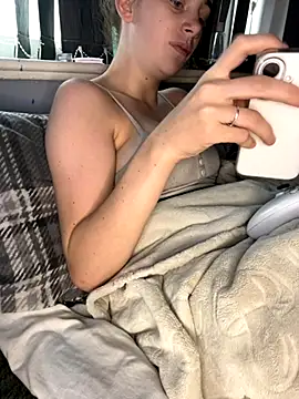 VioletxBlue online show from October 13, 9:53 am