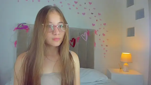 Dahlia Rousse online show from March 20, 8:19 pm