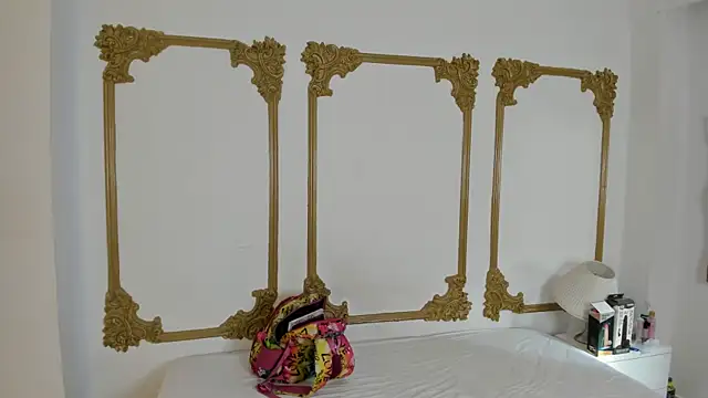 Cristal Bons online show from March 7, 8:00 pm