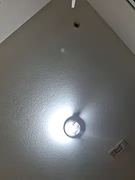 Snapshot of royyul chatting on February 20, 3:23 pm royyul online show from February 20, 3:23 pm