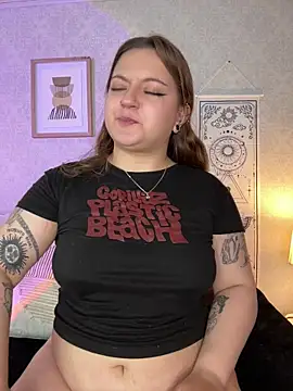 Veronica simons online show from June 8, 9:15 pm