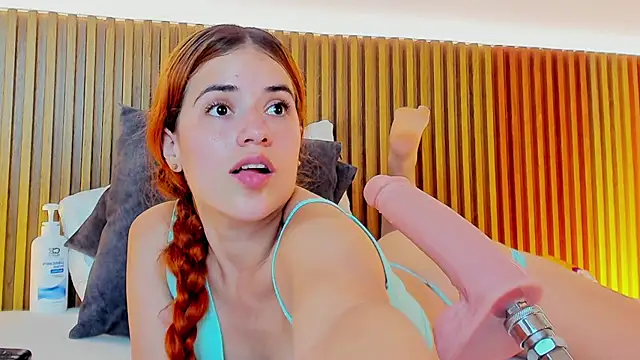 alliss ginger  online show from February 9, 2:06 am