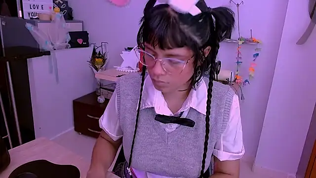 Mattilda 18 online show from October 17, 8:44 pm