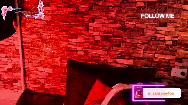 Elise-Leyton online show from September 25, 7:39 pm