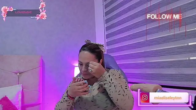 Elise-Leyton online show from October 1, 3:07 pm