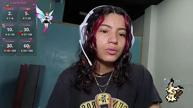 Lovelyamyy online show from October 13, 4:40 pm