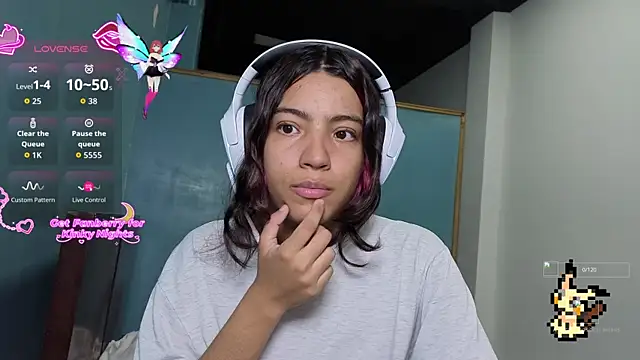 Lovelyamyy online show from October 26, 11:09 pm