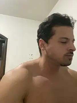 Snapshot of Lucasfit24 chatting on January 29, 11:14 pm Lucasfit24 online show from January 29, 11:14 pm