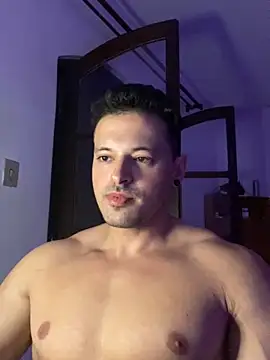 Snapshot of Lucasfit24 chatting on March 3, 12:48 am Lucasfit24 online show from March 3, 12:48 am