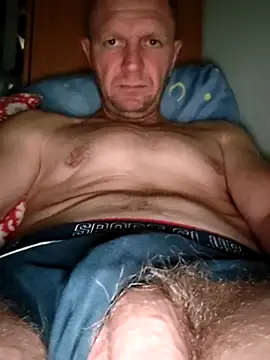 Snapshot of RUUsslan1203 chatting on July 11, 2:47 am RUUsslan1203 online show from July 11, 2:47 am